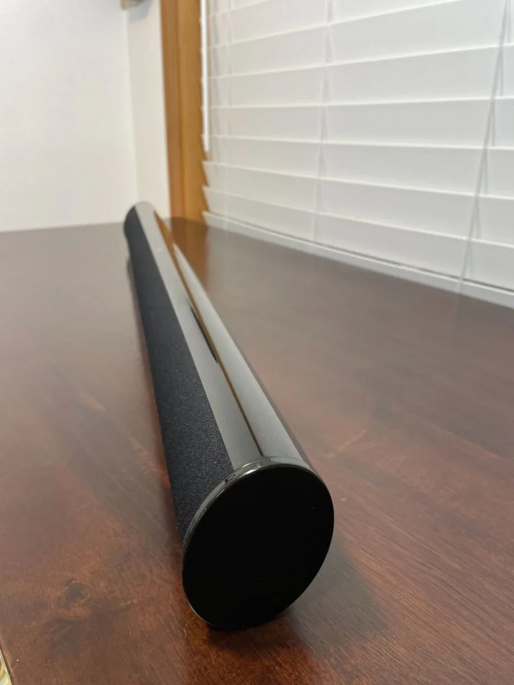 KEF HTF7003 Passive Soundbar 3.0 Channel High Gloss Black with Wall Mount - Picture 6 of 9